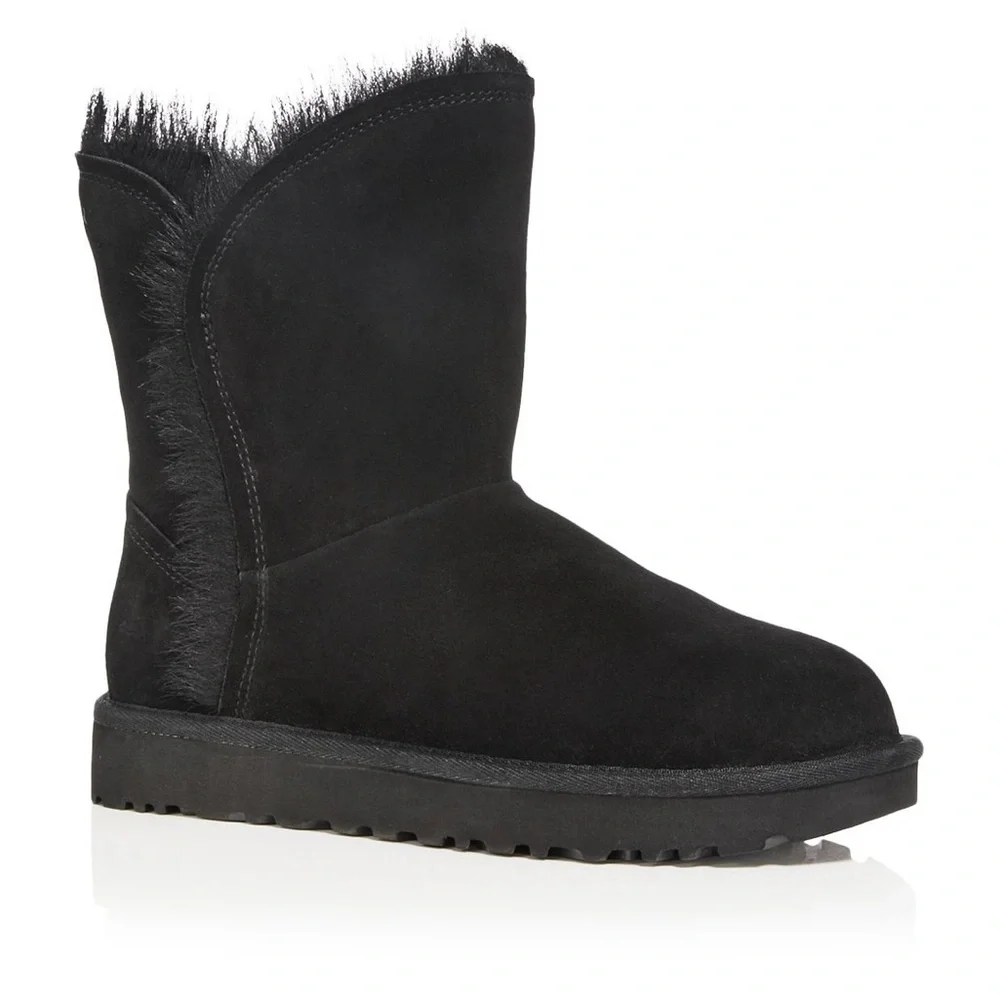 NIB UGG Women’s 1103746 Classic High-Low Short Boots